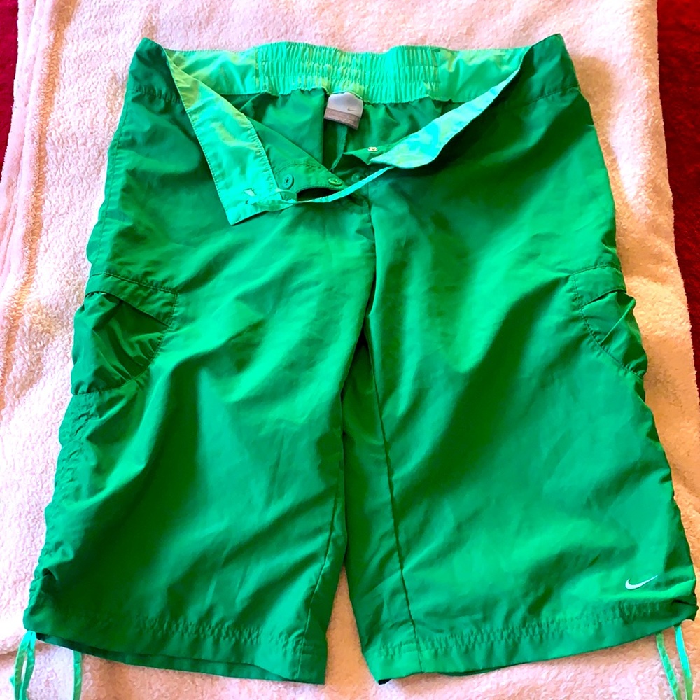 Green Nike size medium 2 button up and tie shorts